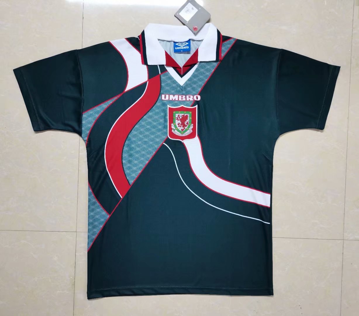1994-1995 Wales away Retro