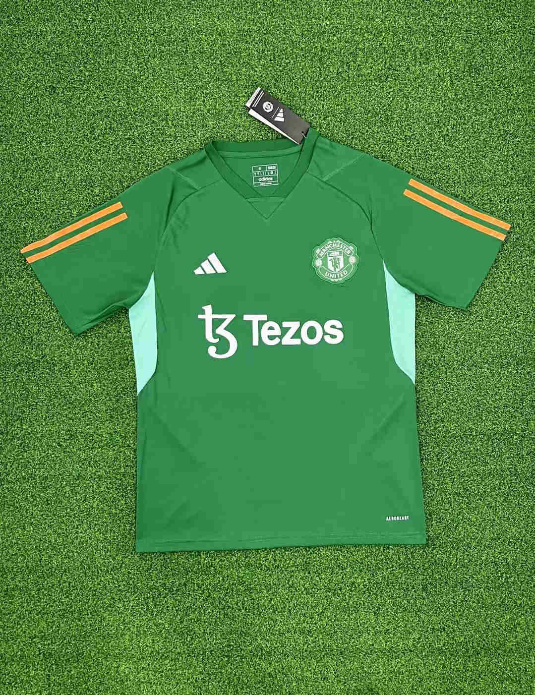 2023/2024 Manchester United  Pre match training clothes