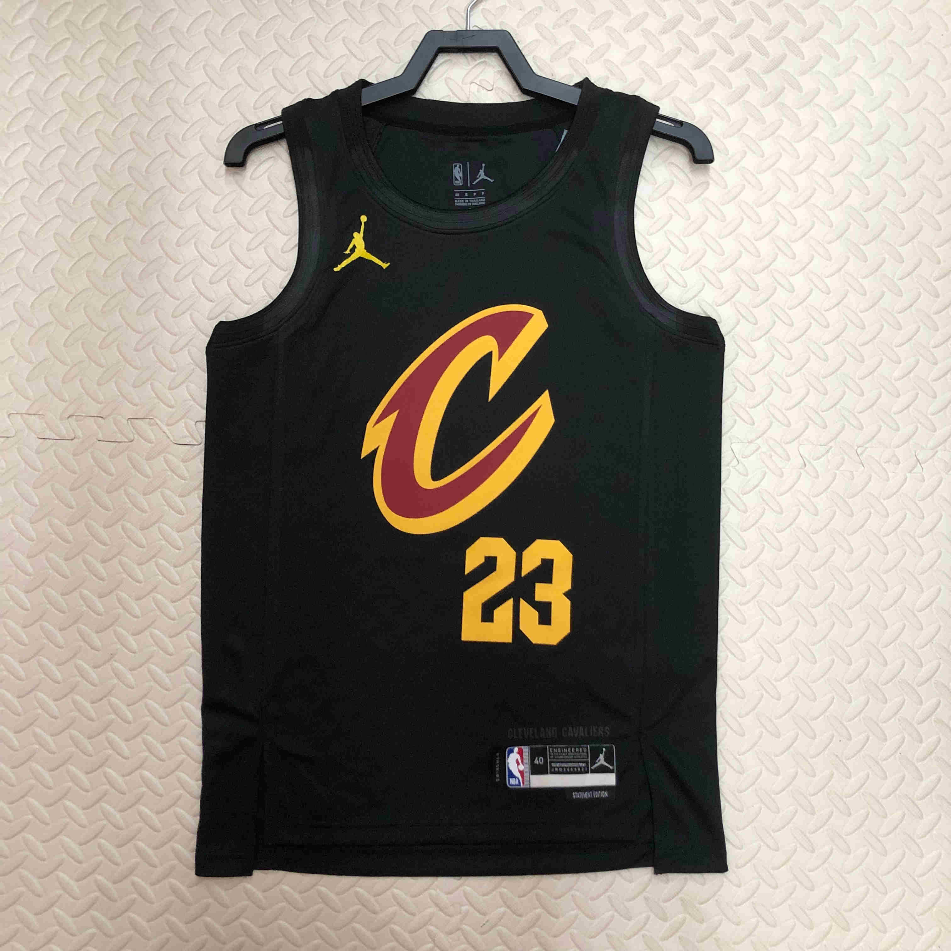 Cleveland Cavaliers  NBA Jersey James 23