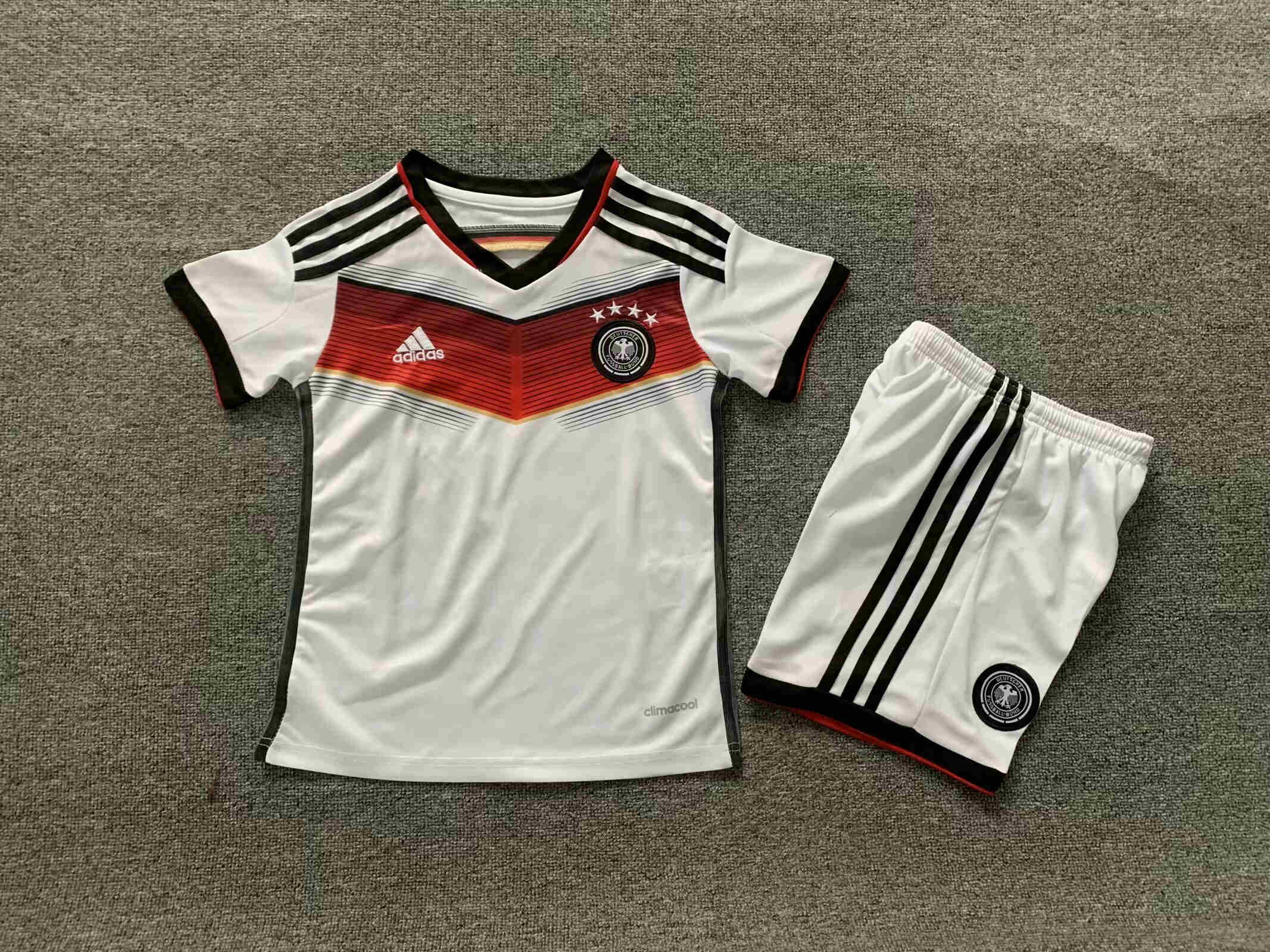 2014-2015 Germany    kids  suit  