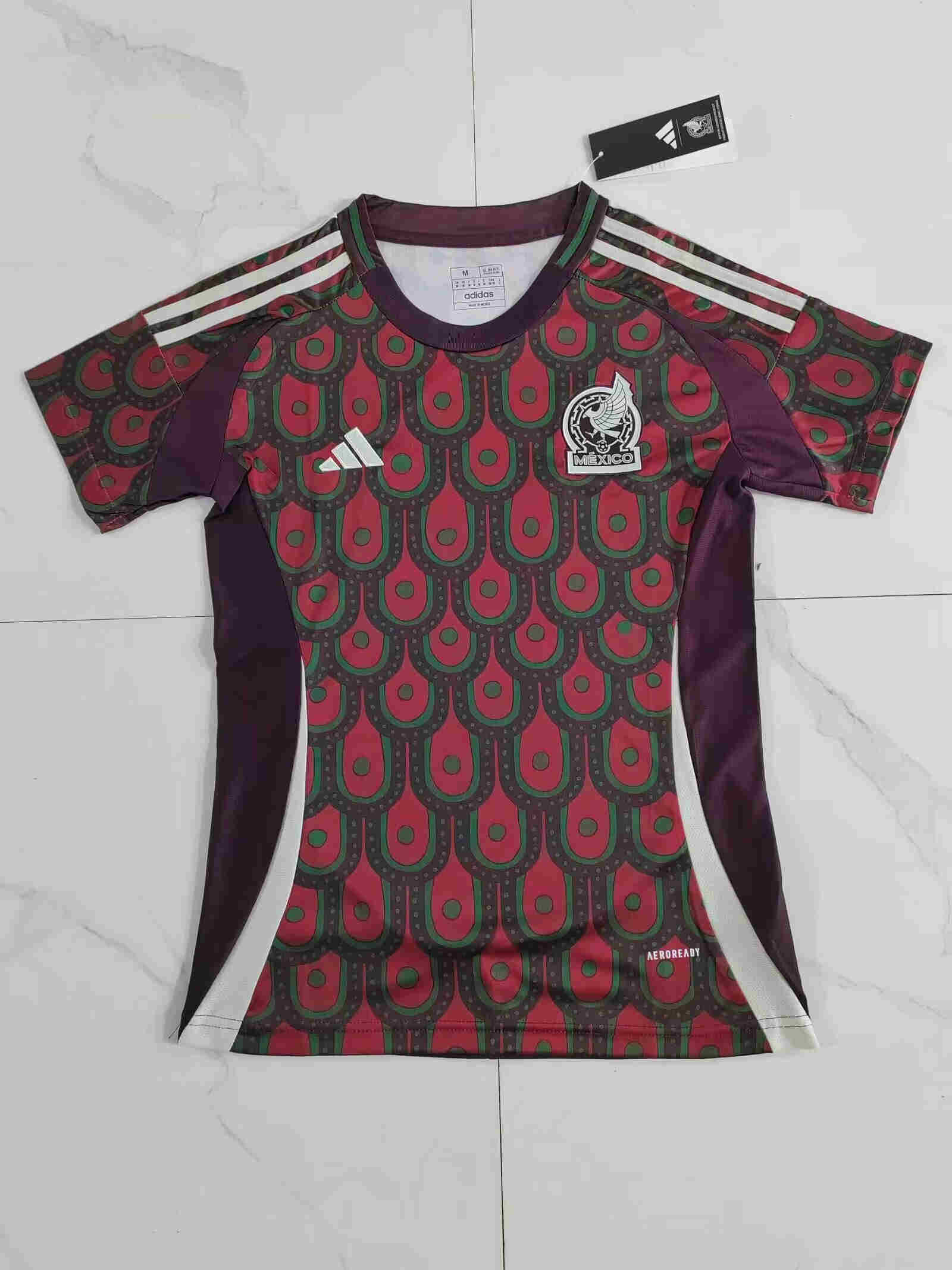 2024-2025 Mexico home  woman
