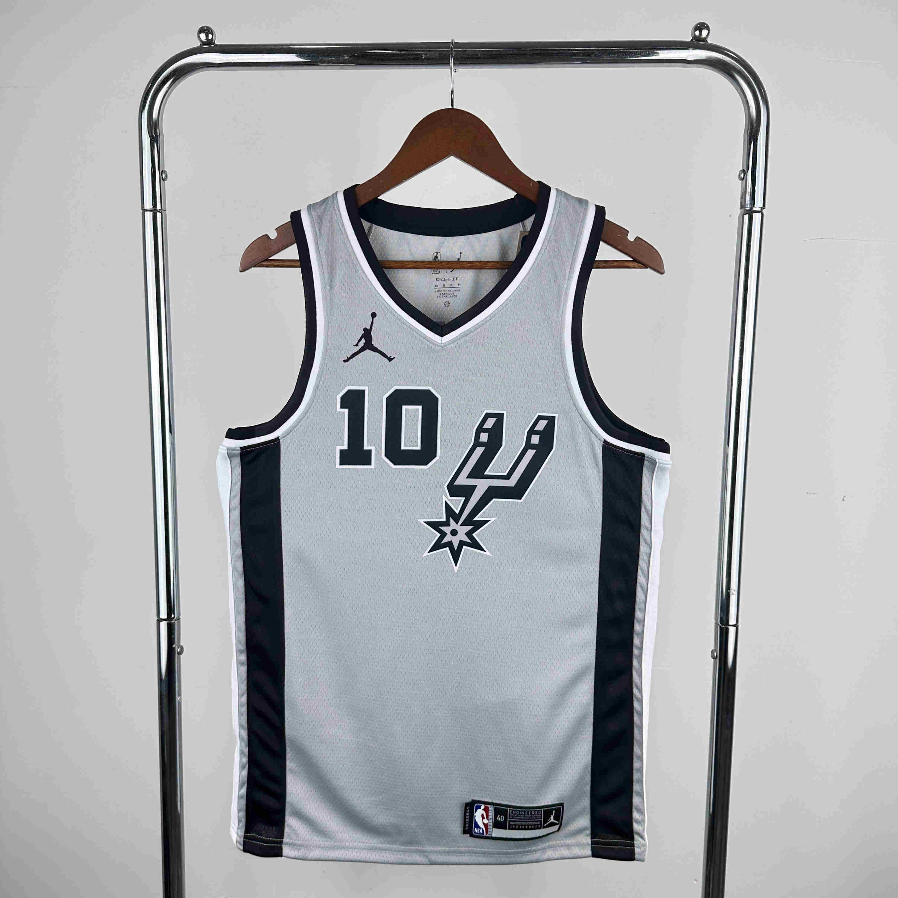 San Antonio Spurs NO.10