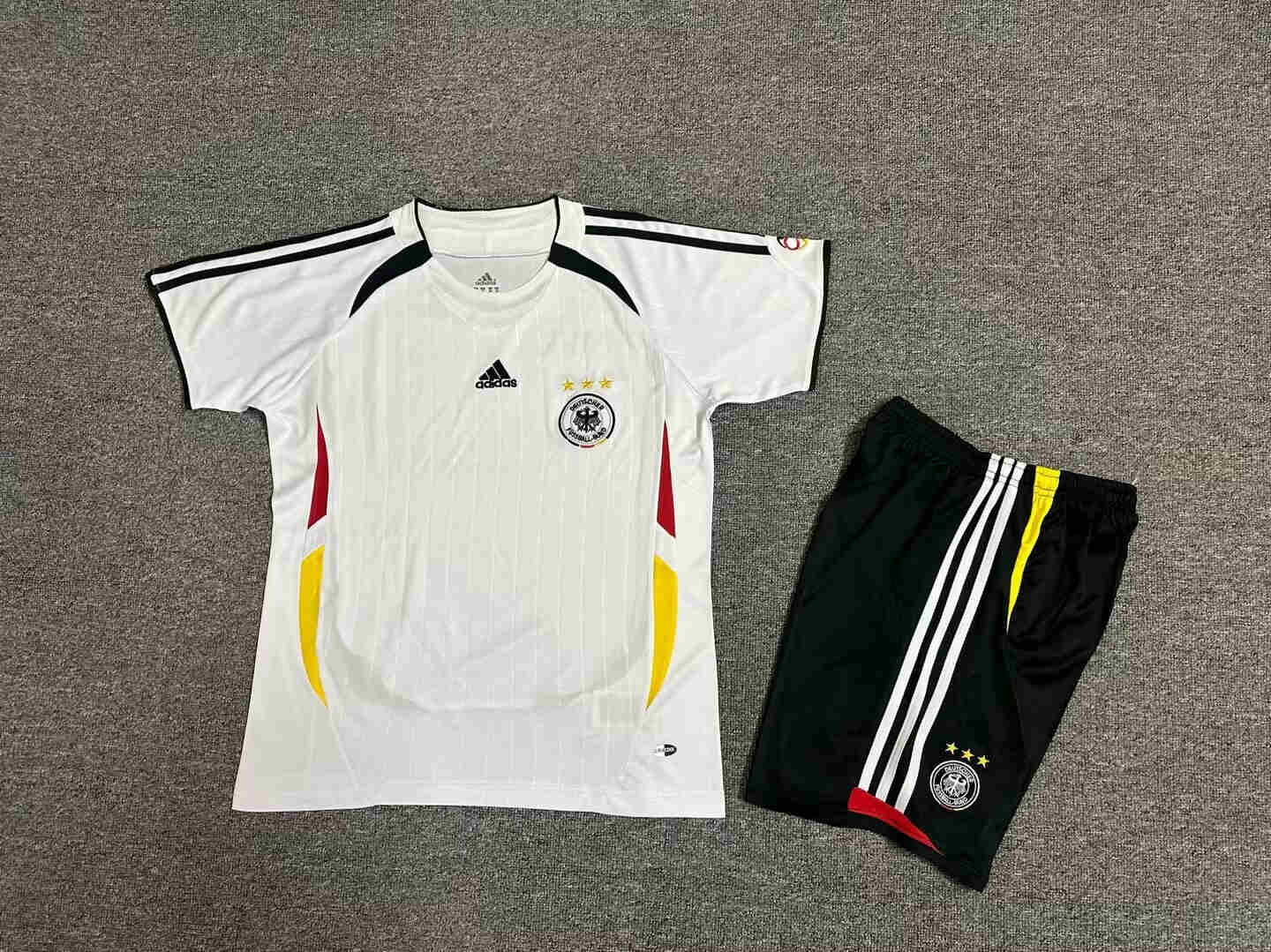 2006  Germany home  kids  suit  