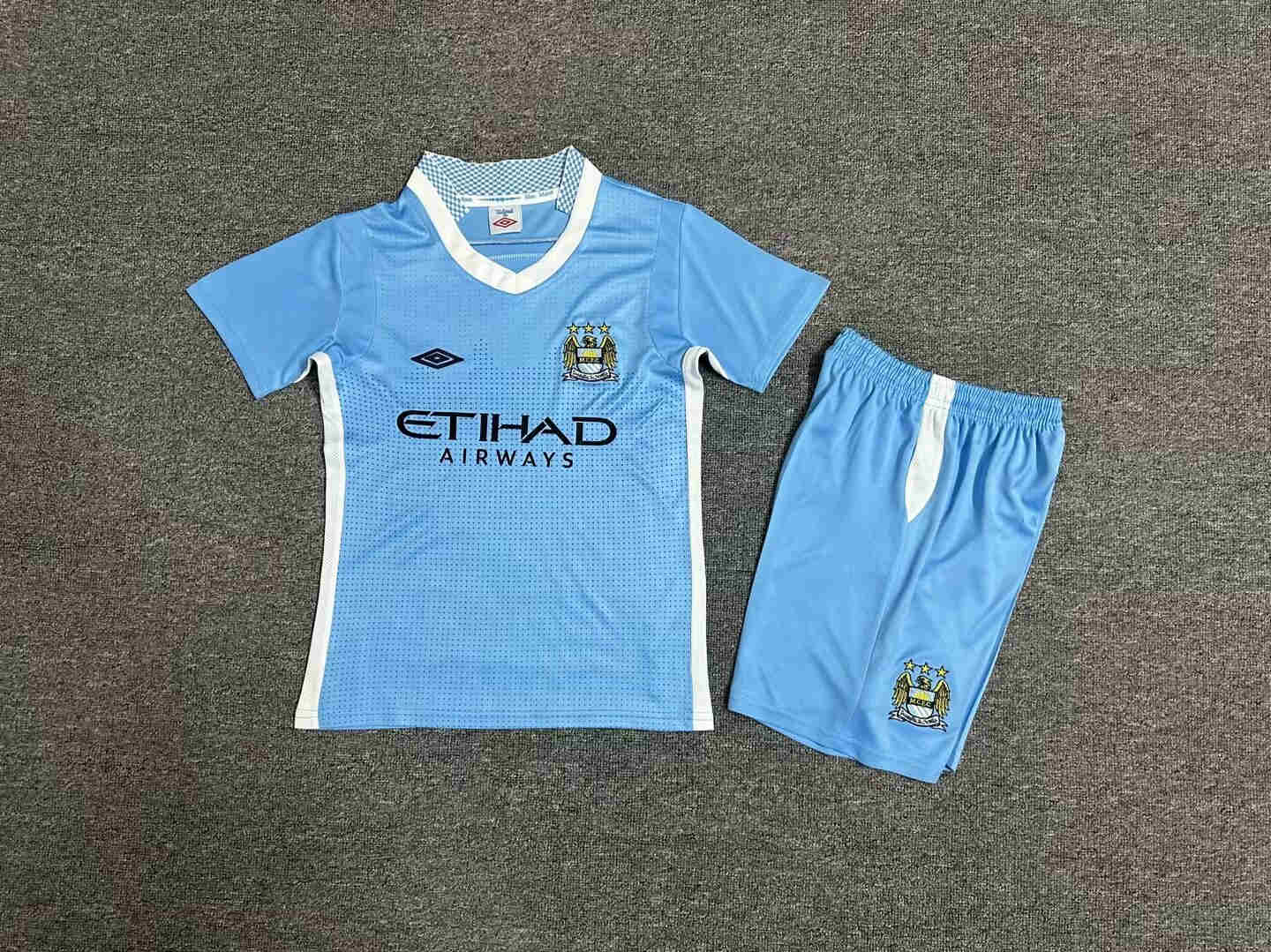 2011-2012 Manchester city home  kids kit 