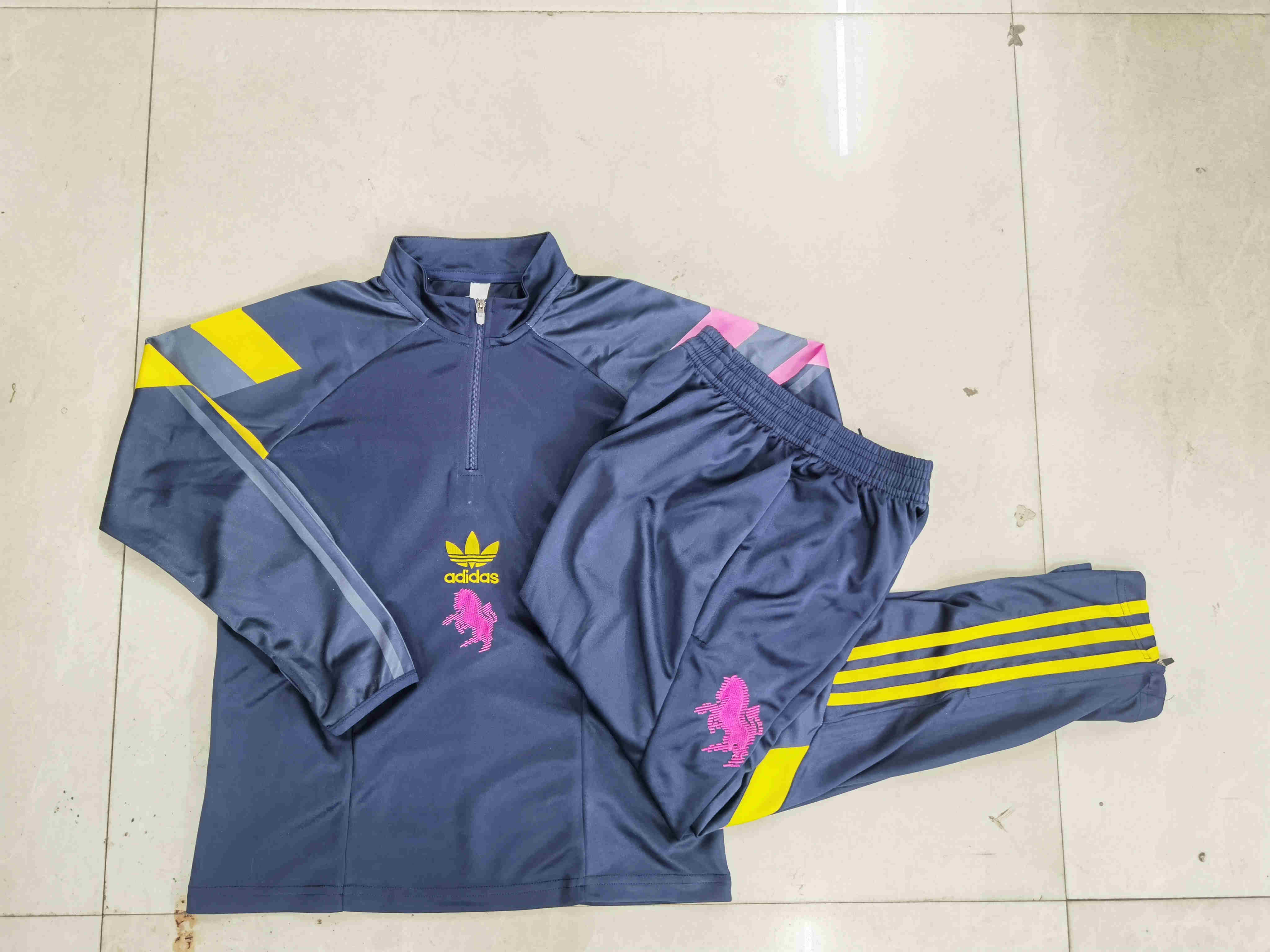 2023-2024 Juventus kids suit football training suit 