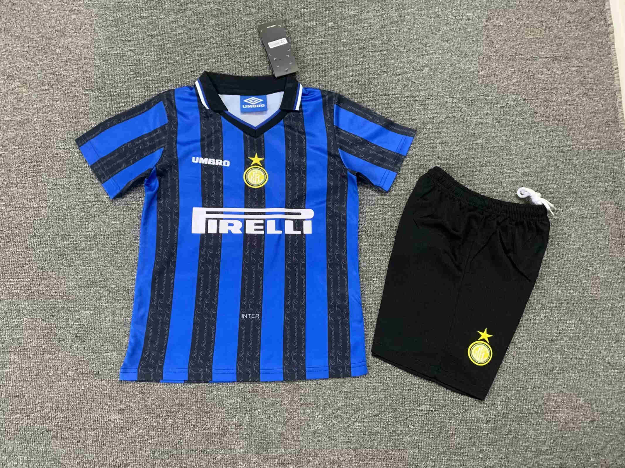 1997-1998  INTER MILAN  home  KIDS kit Retro