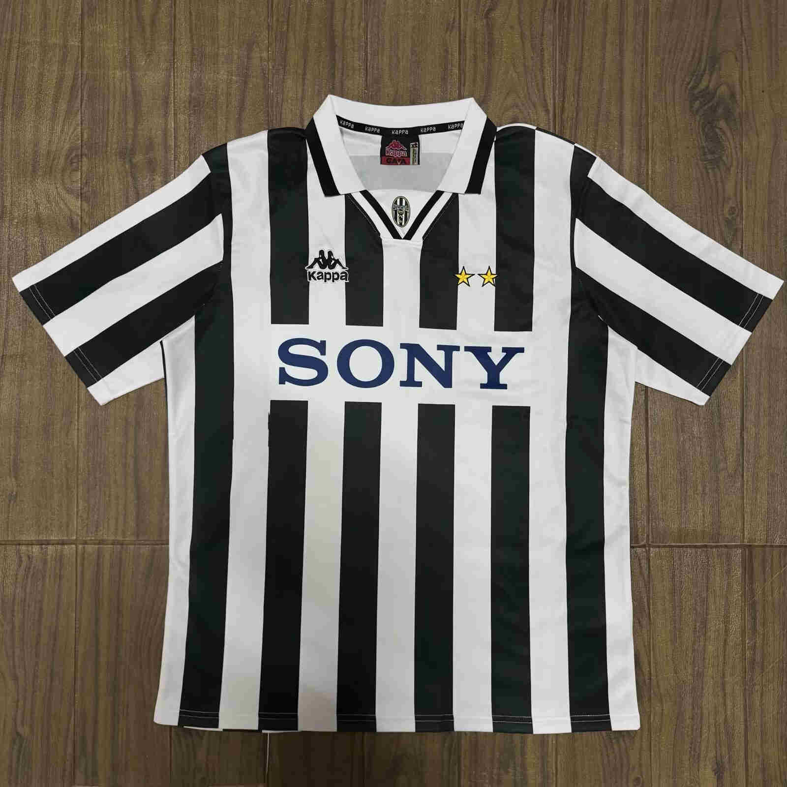 1995-1996 Juventus home   Retro 