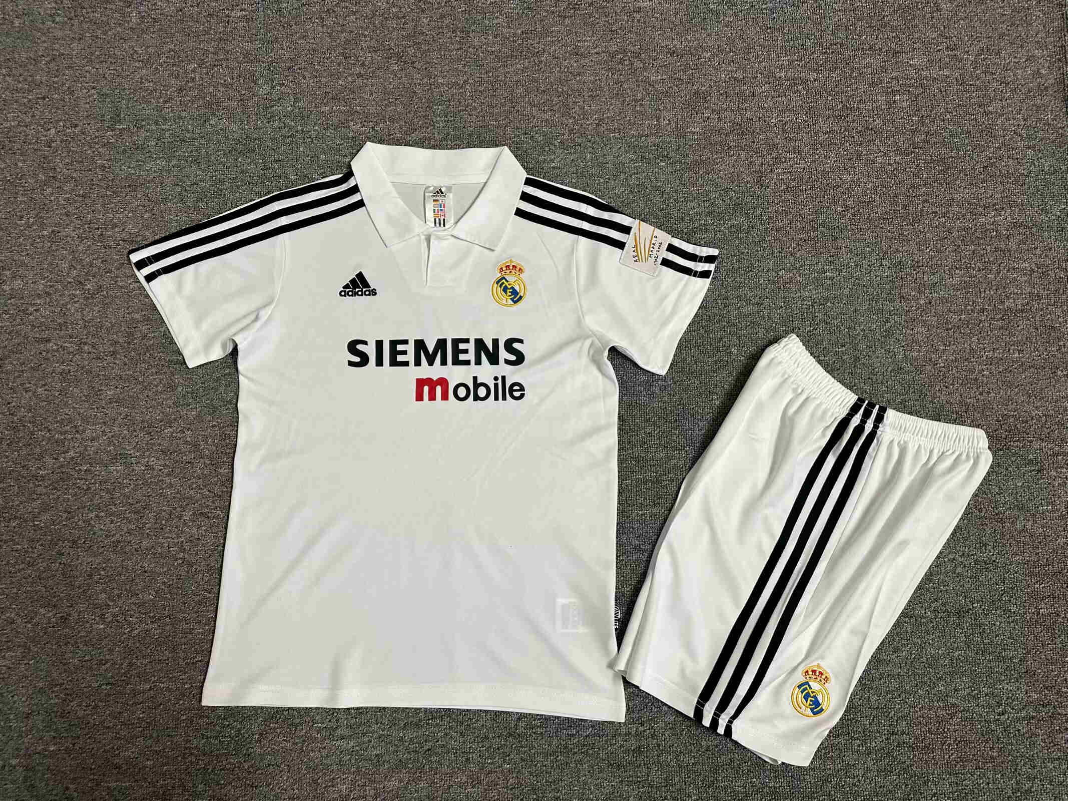 2002-2003  Real Madrid  kids kit
