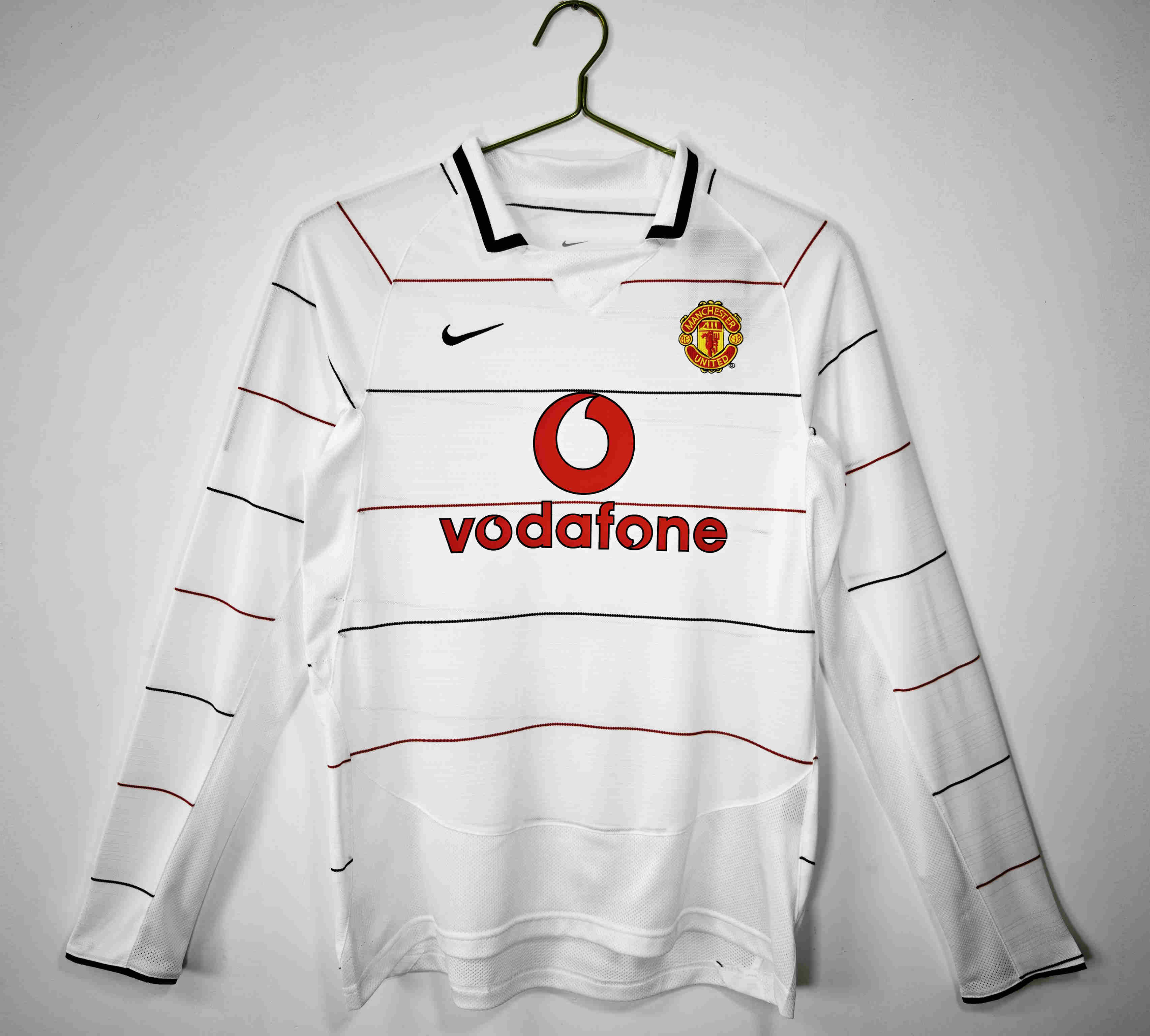 2003-2004 Manchester United  Long sleeves   Retro.