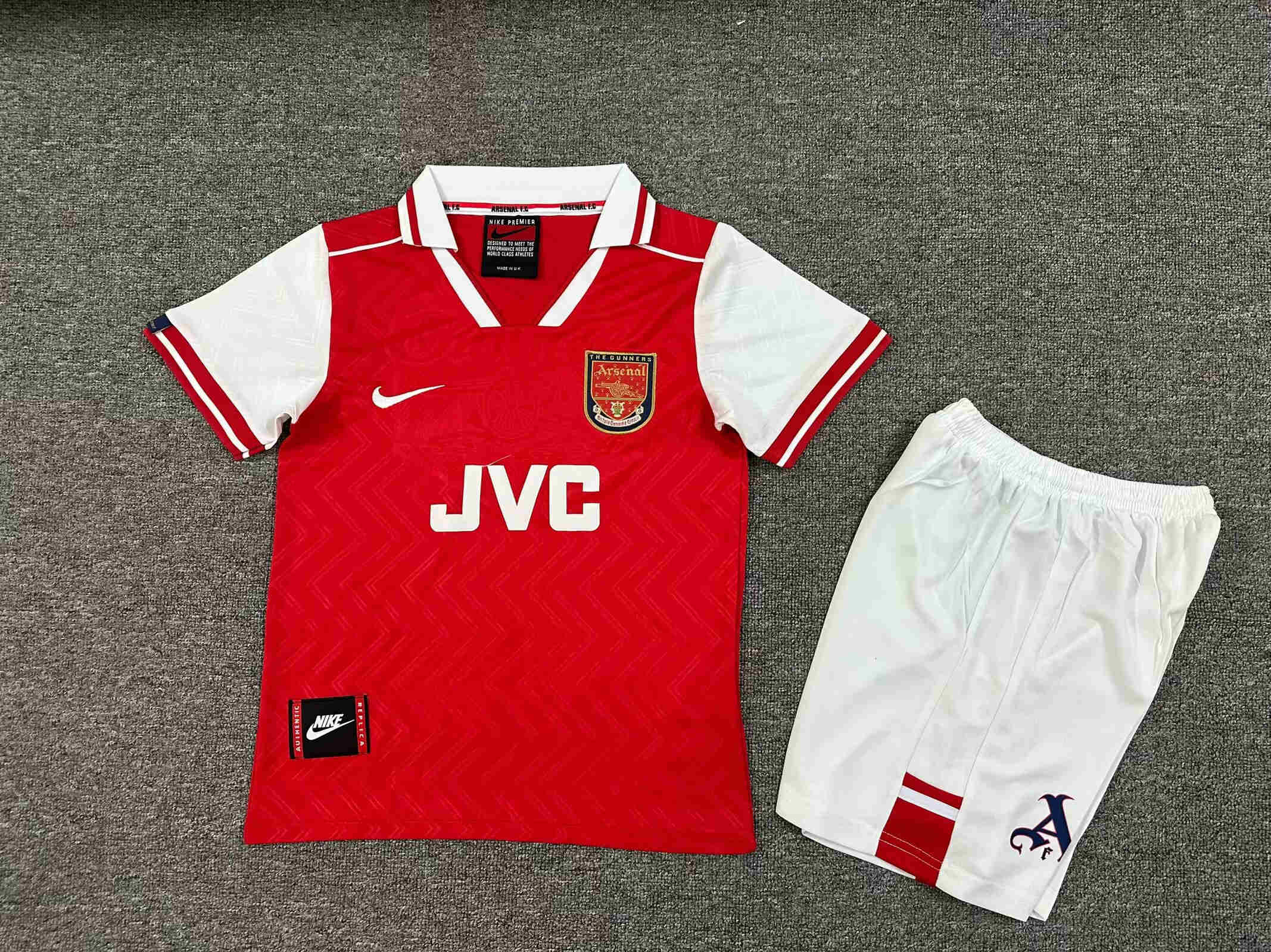 1996-1998 Arsenal kids kit