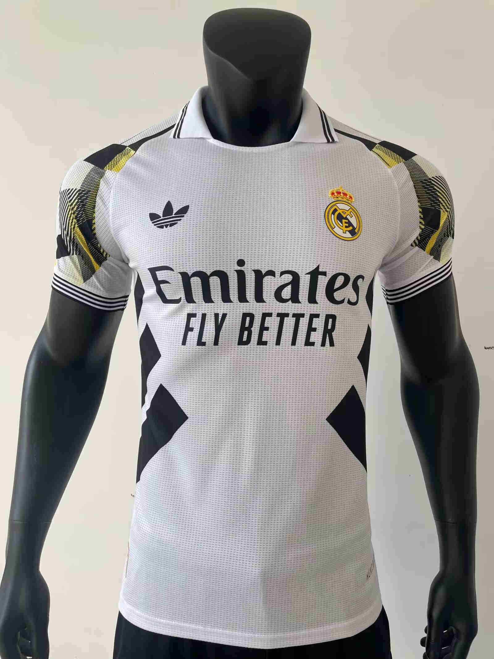 2025-2026  REAL MADRID  Special Edition  player