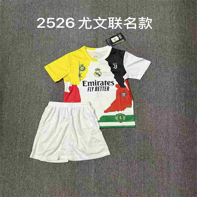 2024-2025 JUVENTUS  KIDS  kit Co branded version