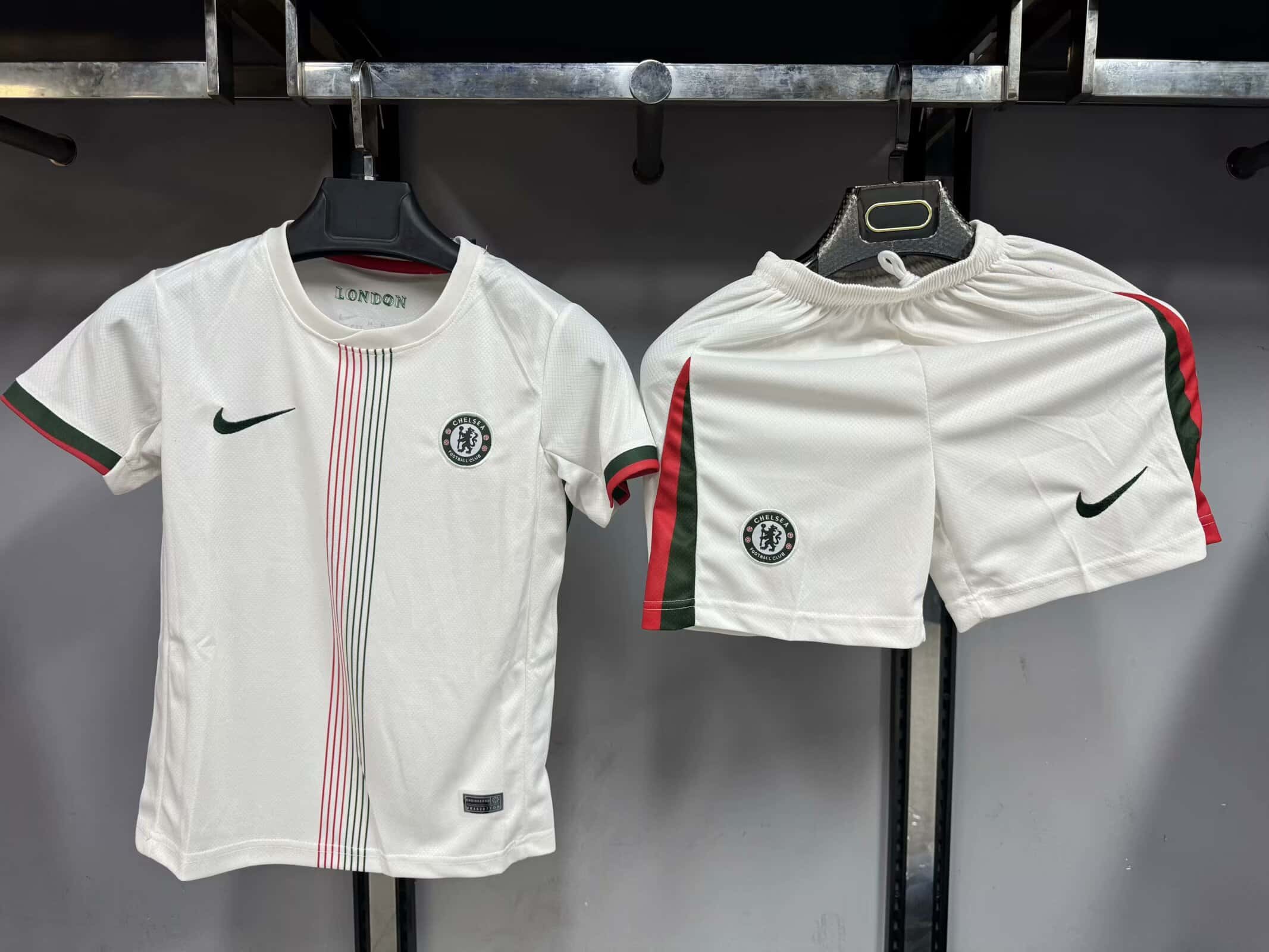 2025-2026  Chelsea  away kids kit 