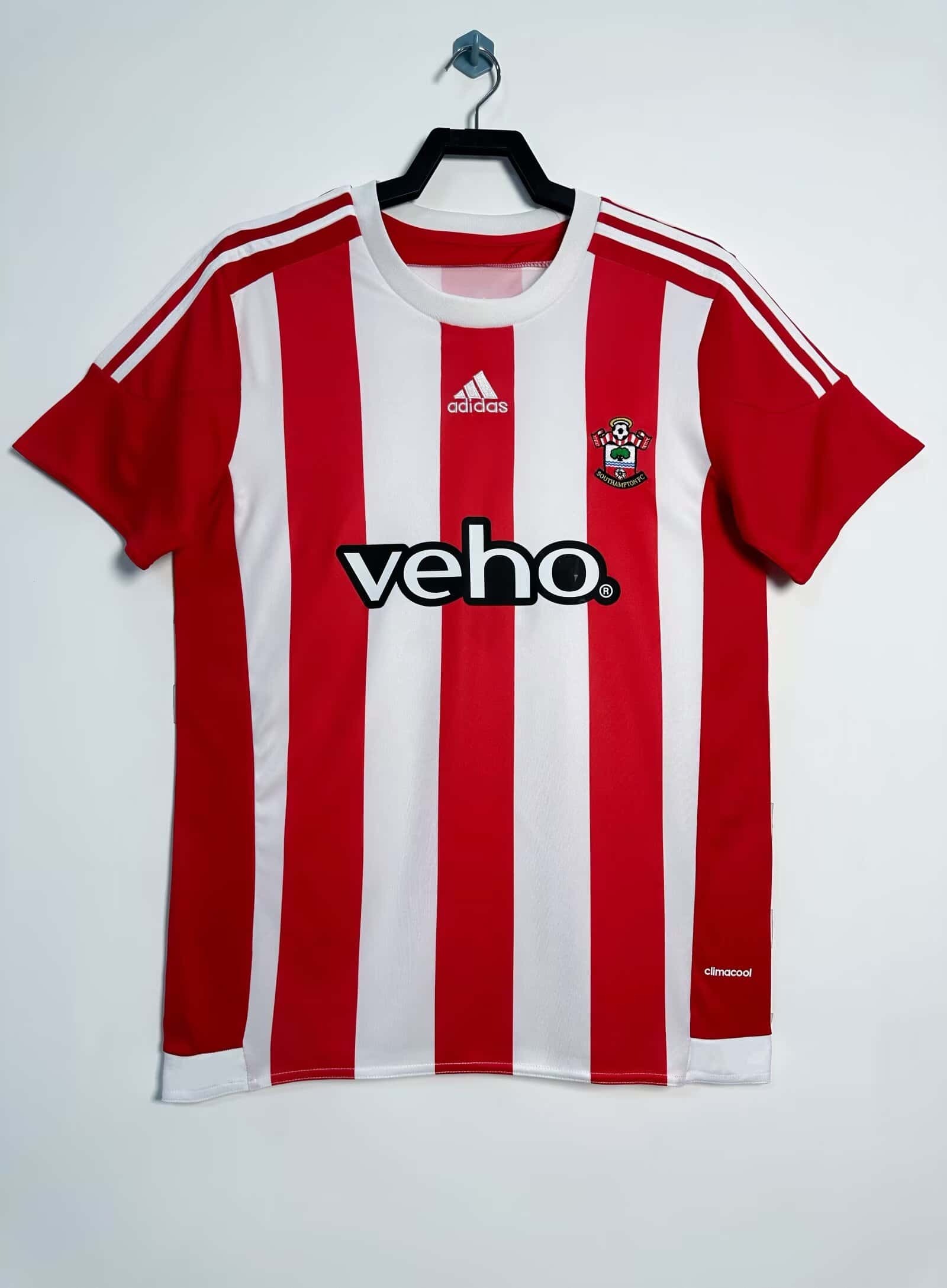 2015-2016 Southampton  home  Retro